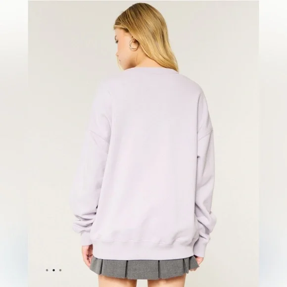 Hollister Oversized Crew Sweatshirt - Picture 2 of 6